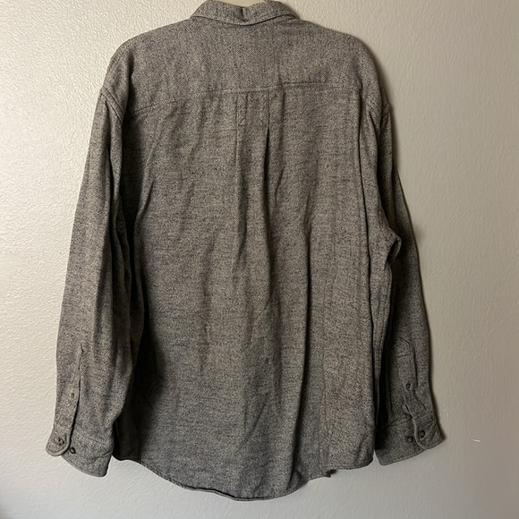 Cabela’s Outfitter Series soft brushed cotton flannel shirt - Picture 5 of 7